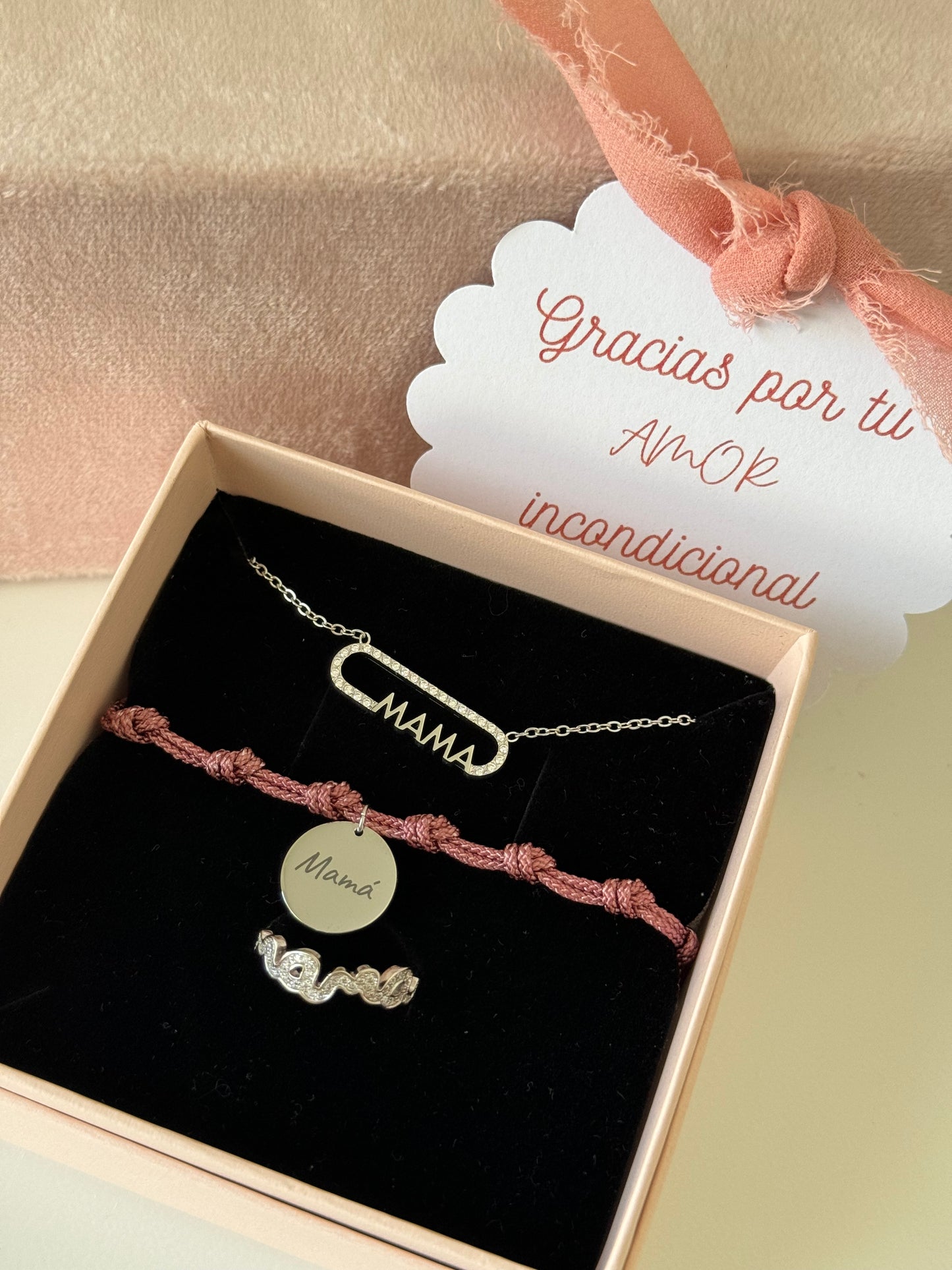 Pulsera nudo MAMÁ plata