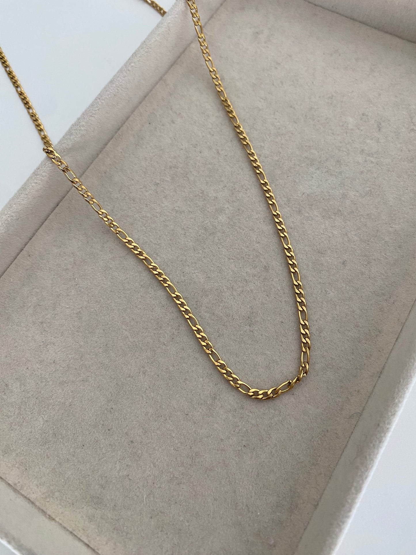 Cadena tipo cartier