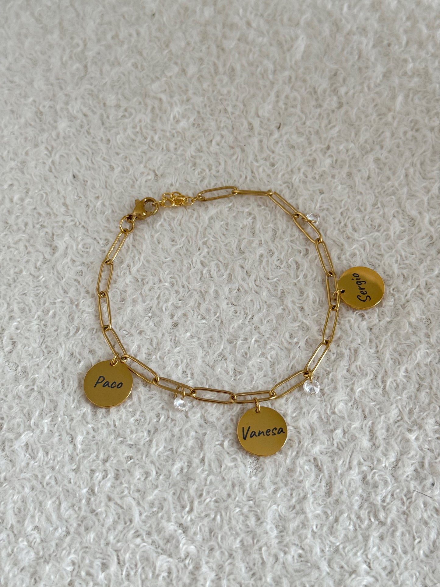 Pulsera tres medallas