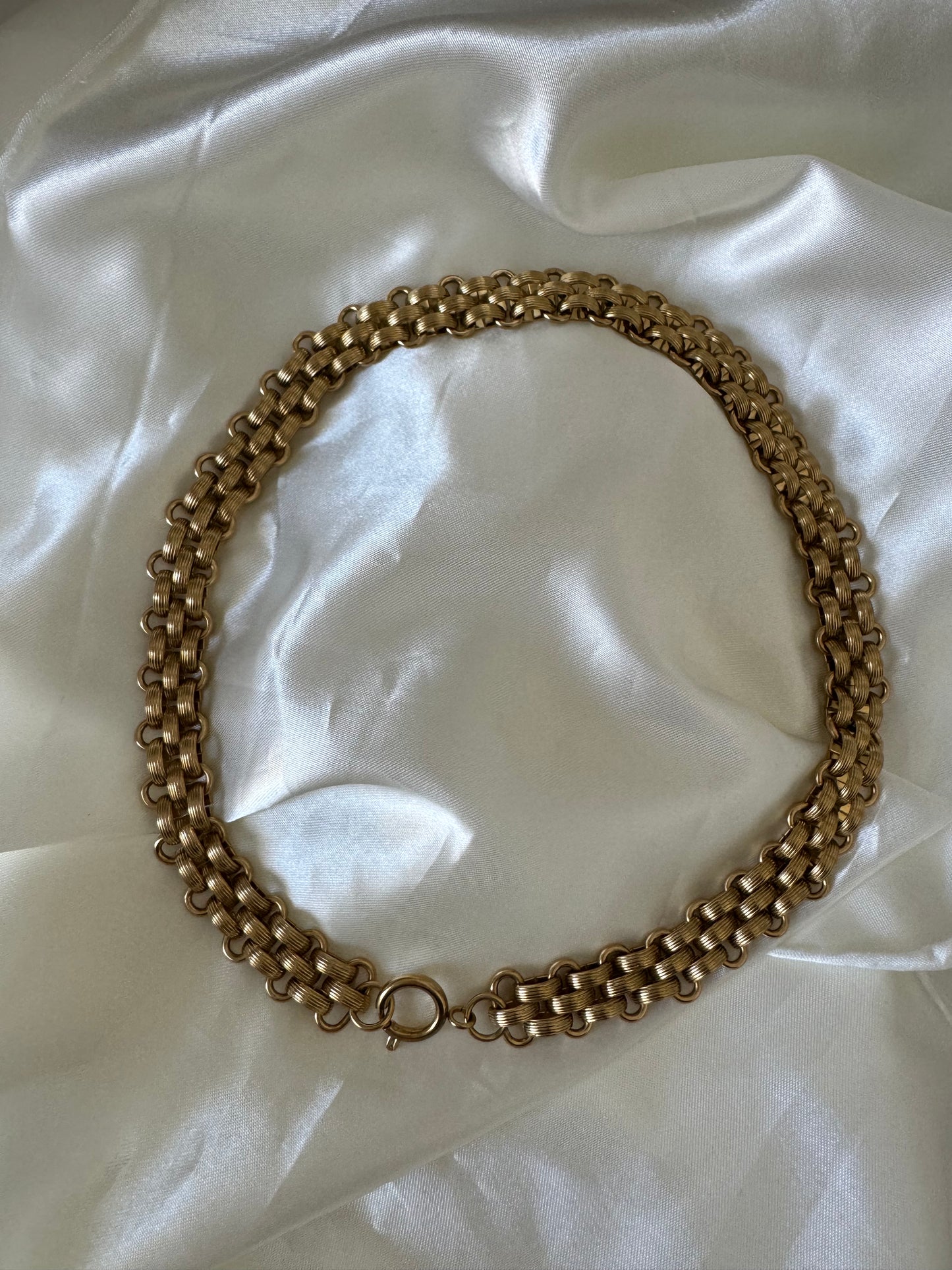 Collar Paris
