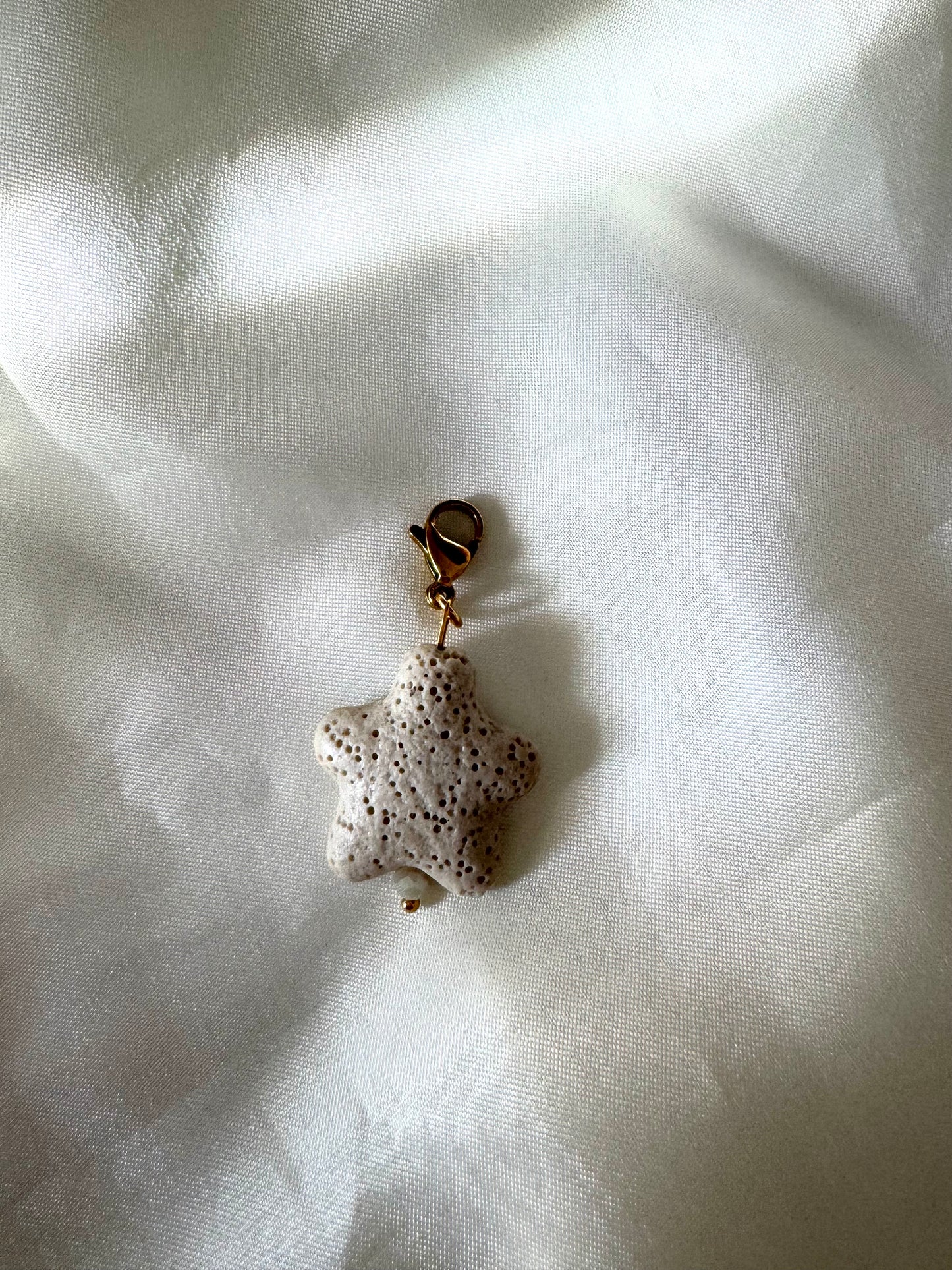 Charms Estrella piedra