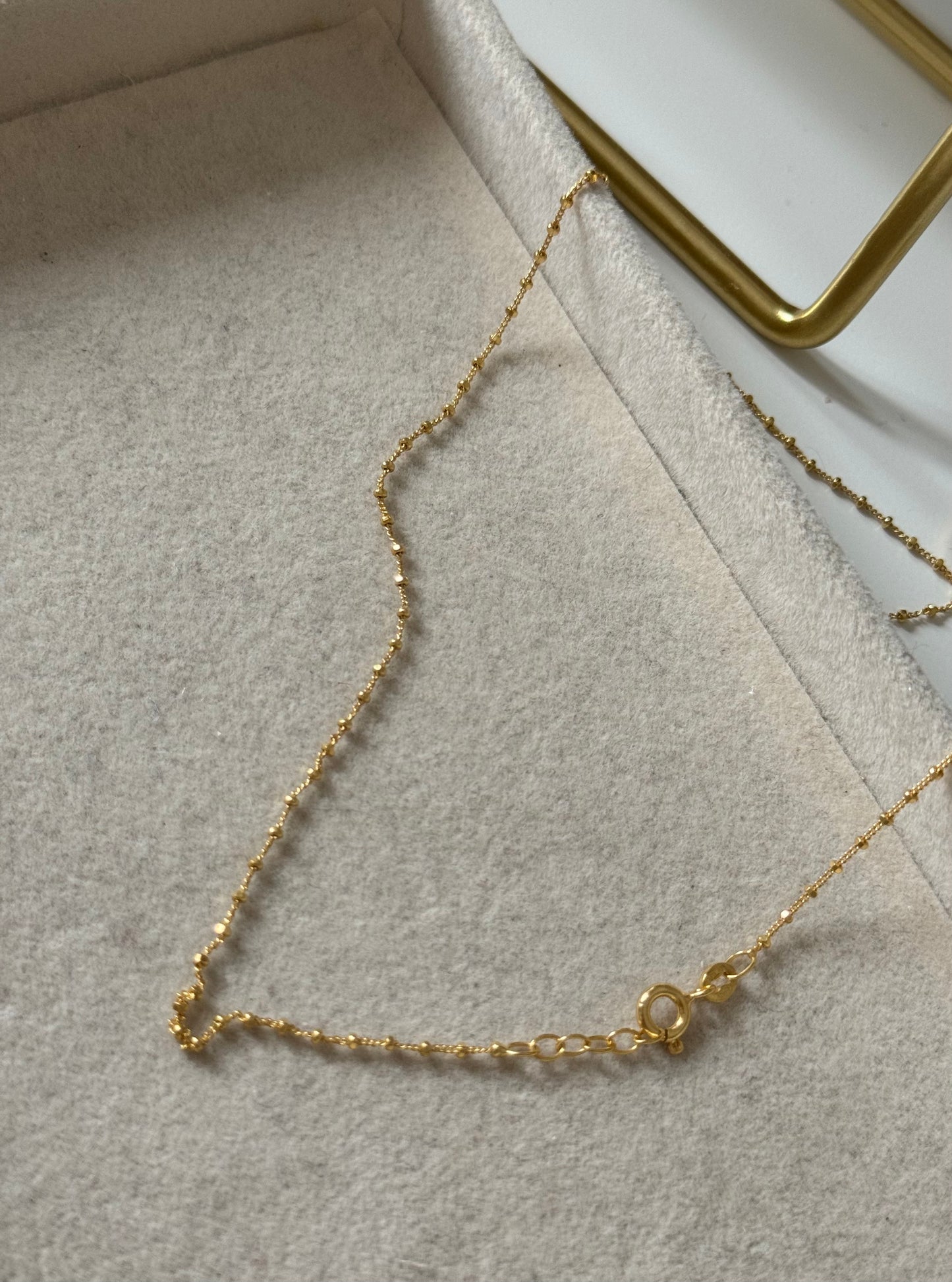 Collar bolas diamantadas