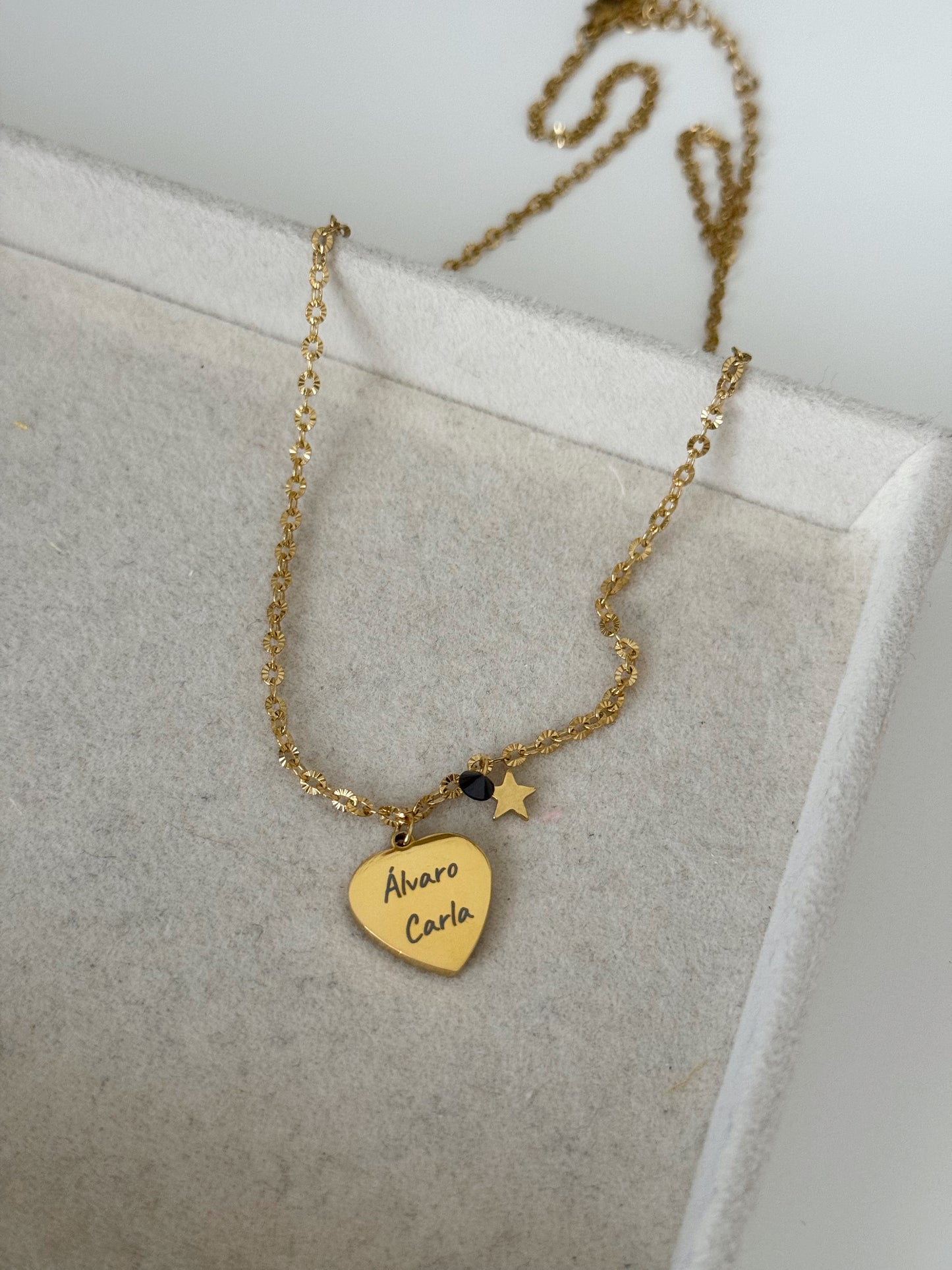 Collar Olivia corazón estrella