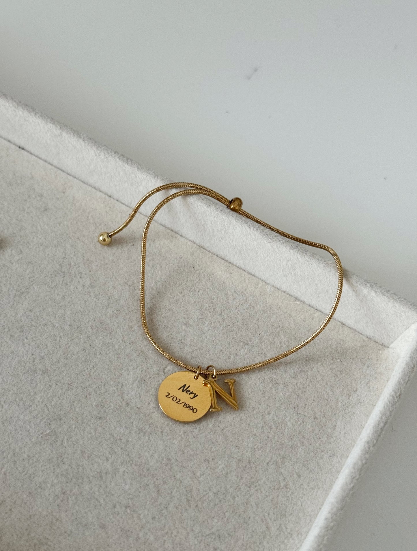 Pulsera cola ratón grabado