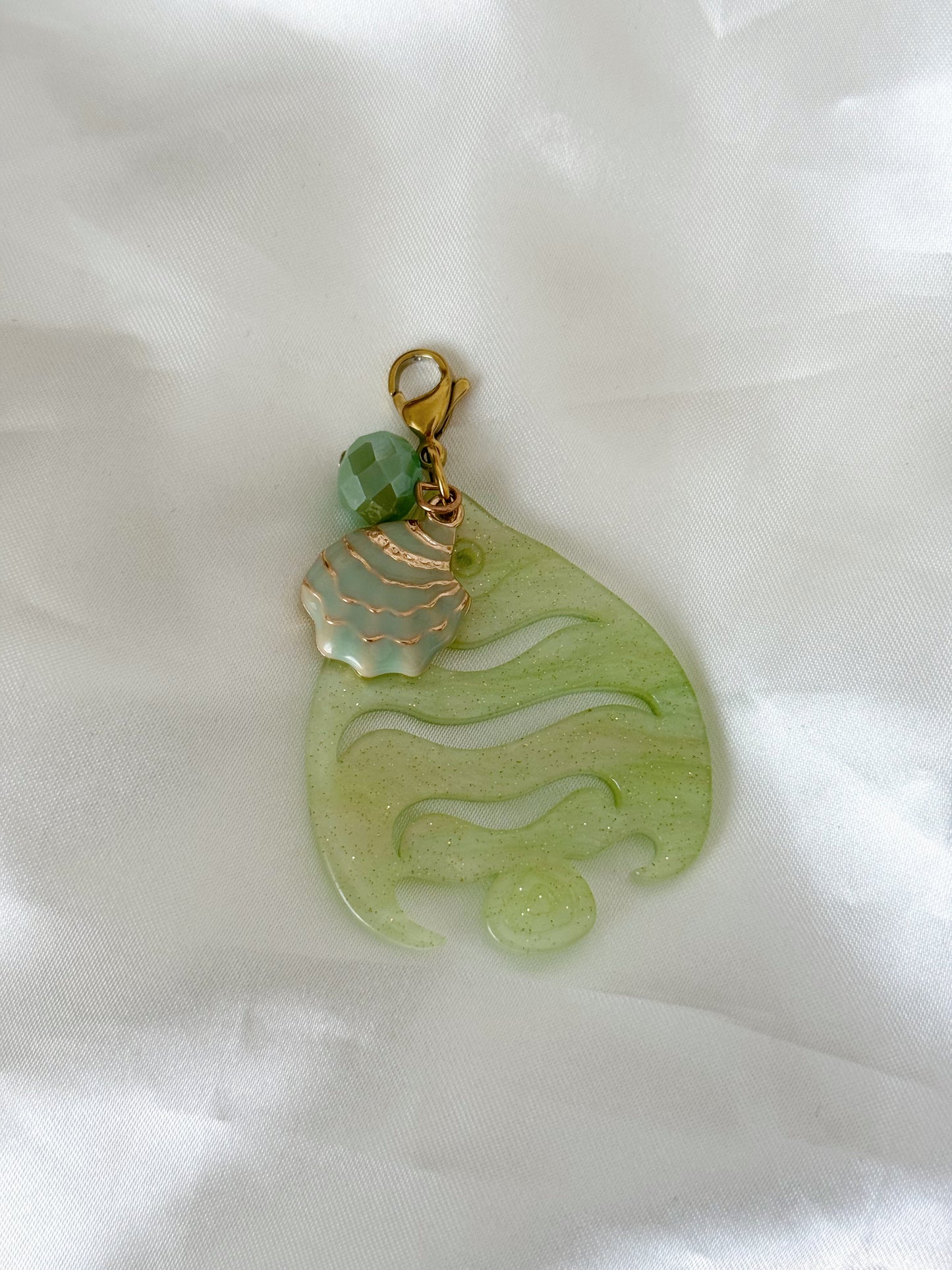 Charms pez verde
