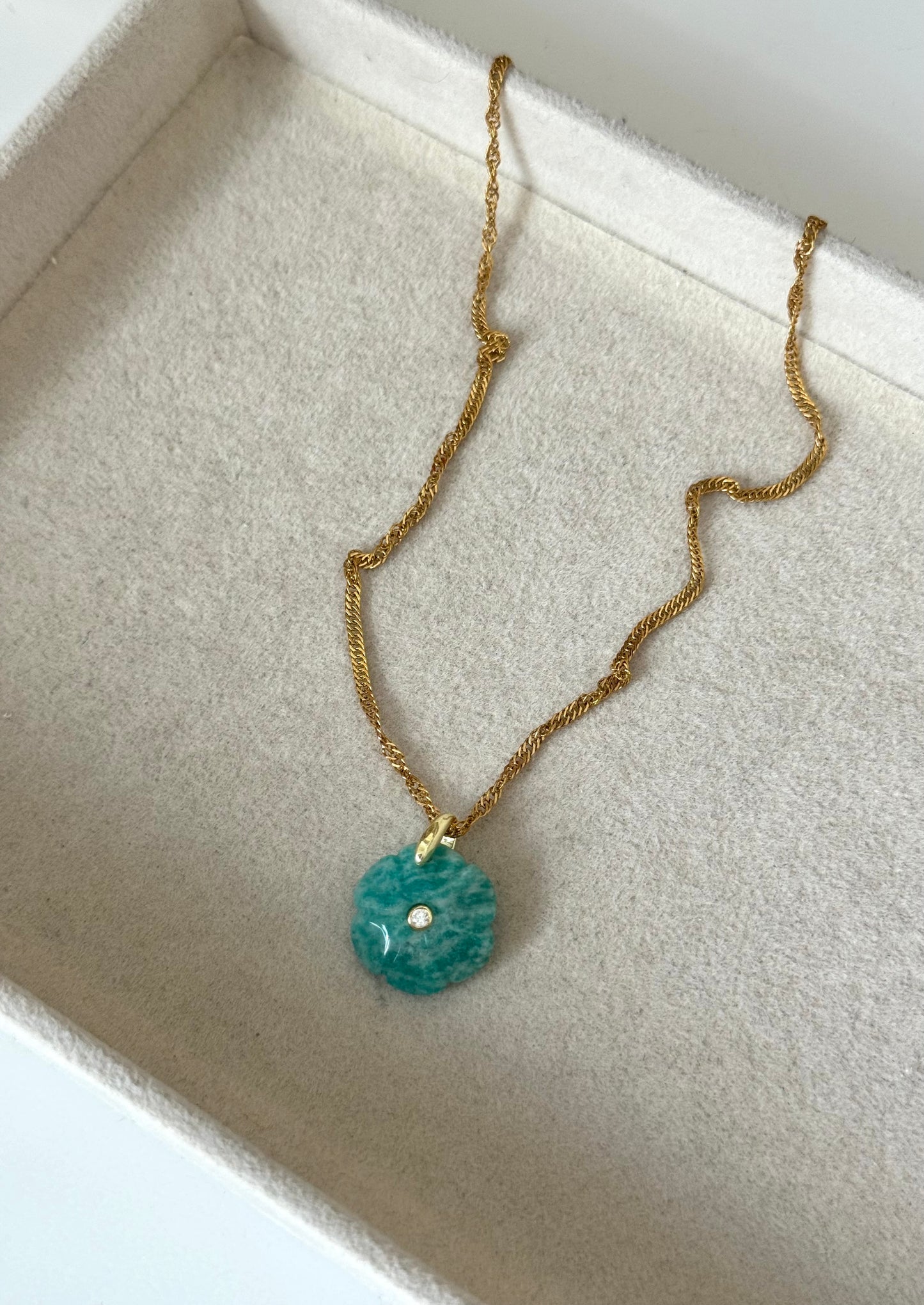 Collar flor Amazonita