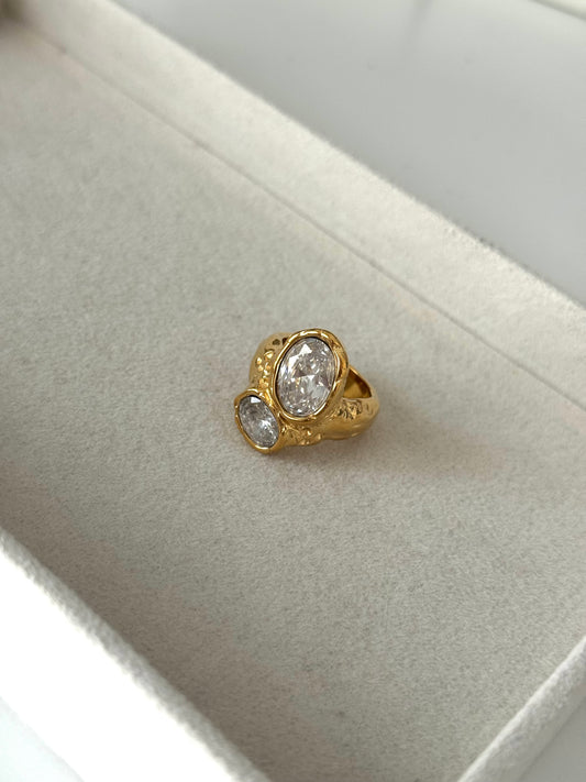 Anillo Martillado Zirconia