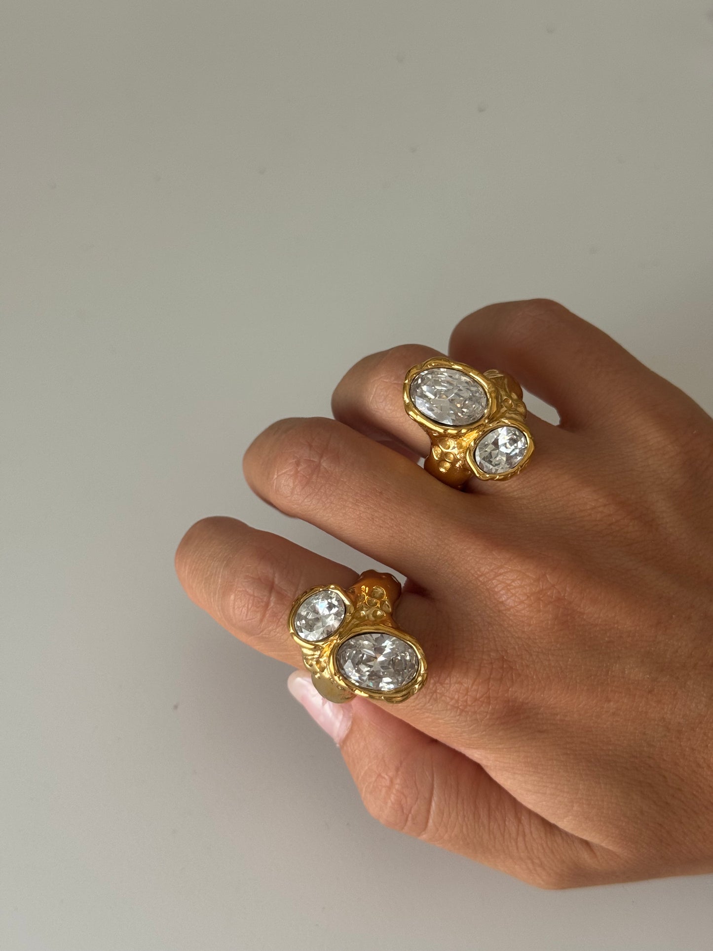 Anillo Martillado Zirconia