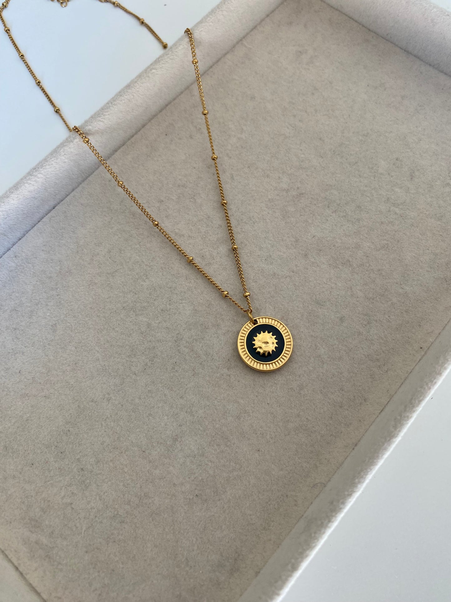 Collar Sol Black